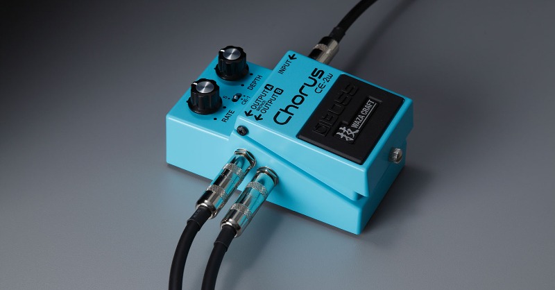 BOSS_jpn's tweet photo. CE-2は、CE-1に比べ揺れ感が浅くギター・サウンドのキレを損なわない爽やかなコーラスが特長です。オリジナルのCE-2のモノラル出力に加え、CE-2Wではステレオ出力による広がりを得ることが可能です。
#BOSS_jpn #CE2W #WAZACRAFT