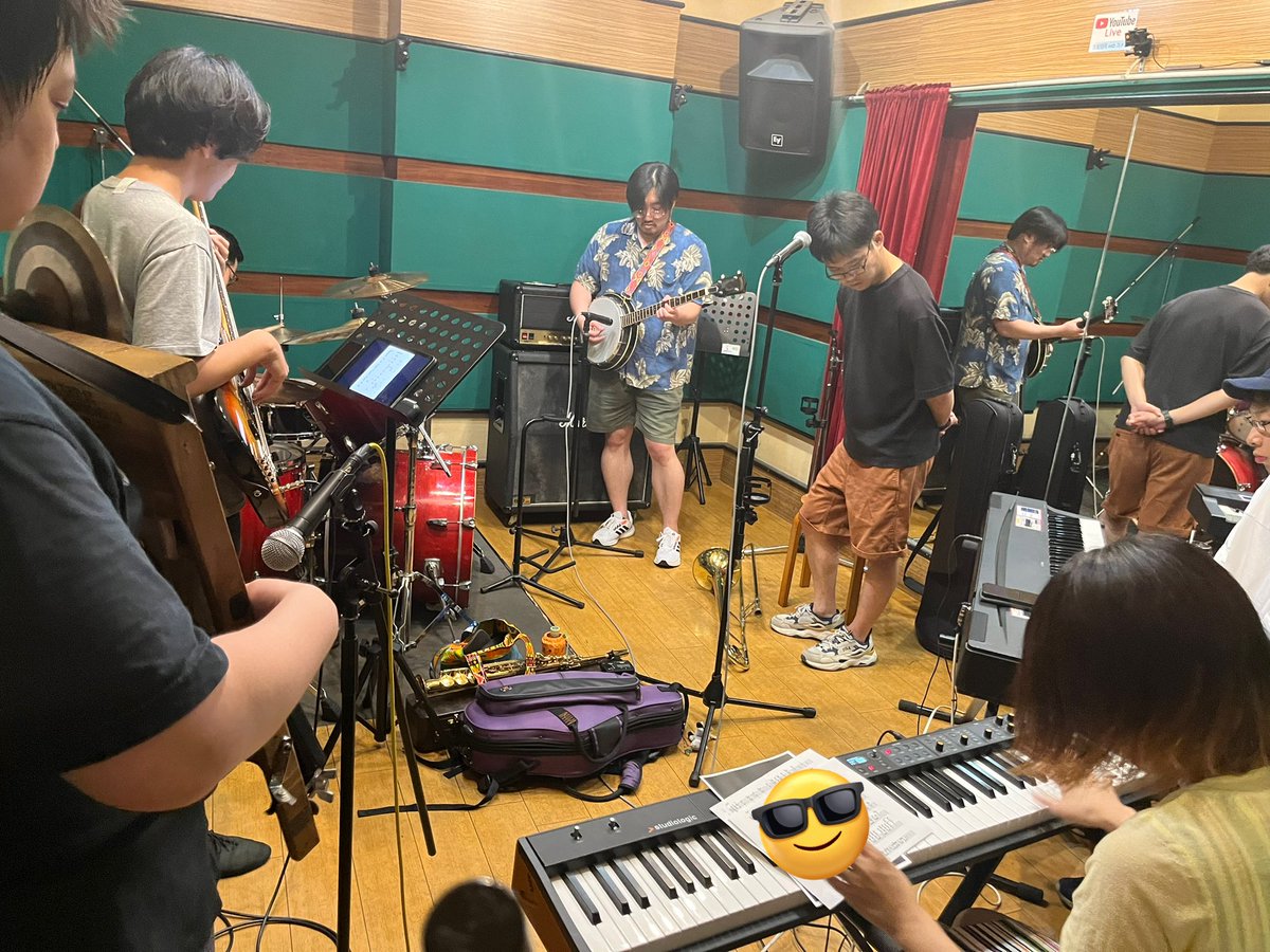 SuperBears2014's tweet photo. 昨日のリハ良い感じです🙆‍♀️✨
来週は越谷でSuperBearsライブ！！
この日が終わったら、今のところ冬までライブない予定です👀
AJATEフランスツアーから戻ったおぺぱ@peppermintU とともに🥰
お待ちしております🐻🎷🎺✨🎵🕺 https://t.co/IwOjTgYj2i