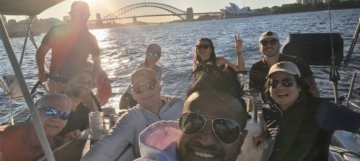 FoundingSyd's tweet photo. Thx #BeerLove @formmglobal @clarktweeting for taking @Founding #Australia #NewZealand #NZ #ANZ #sailing in #Sydney.
Great to have Pedro Avila #founder #SoulHuggers
#VC @benjaminchong @RightClickVC Benjamin Chong Right Click Capital #RightClickCapital #VCs #fiWorldWide #startOz https://t.co/dV5fmUkk1Y