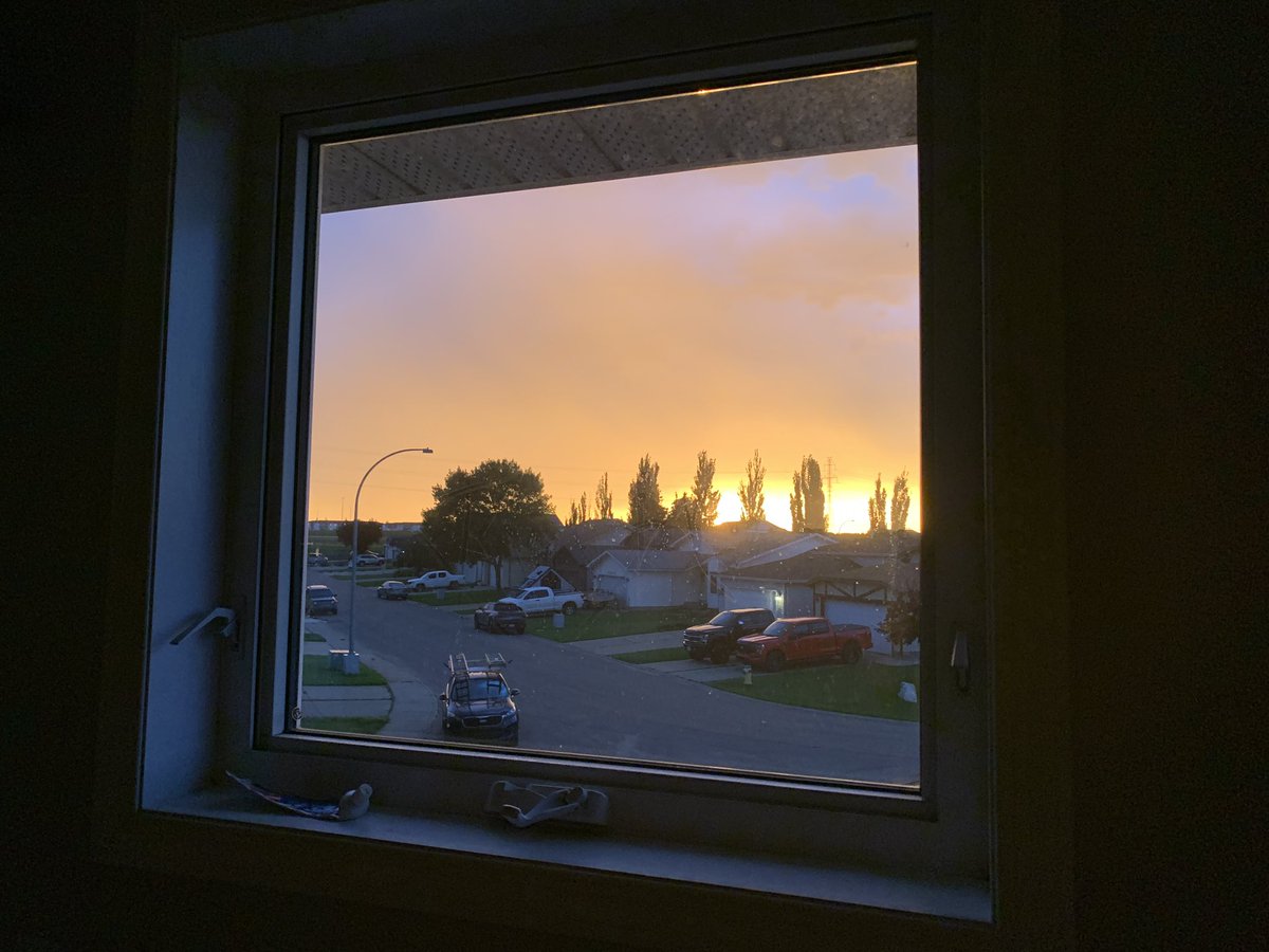 #Yeg sky tonight from my bathroom window