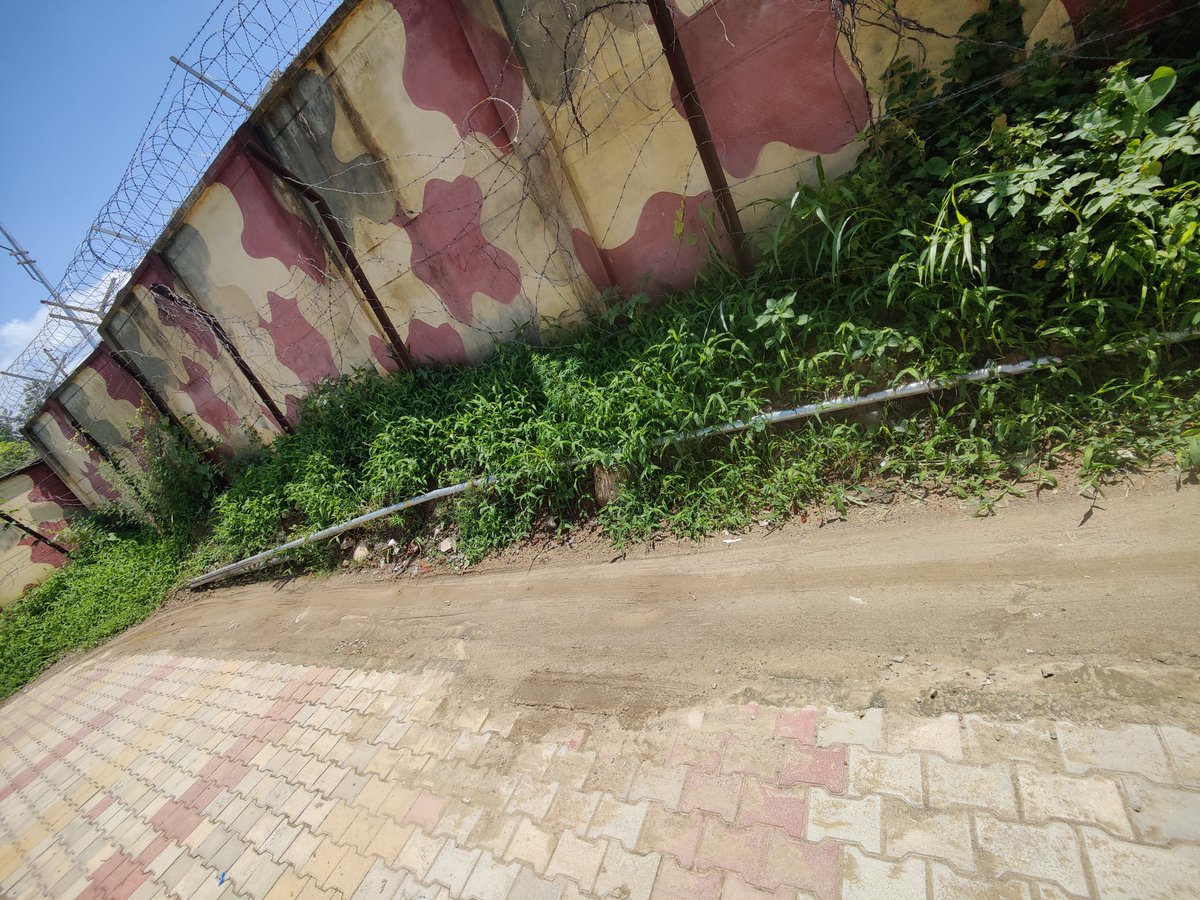sunilchalotra1's tweet photo. @xen_jal @diprjk @OfficeOfLGJandK @Manojsinhabjp @justcsachin Sir please see the pathetic work done by phe department in our locality,ward No 17 Near EME enclave ,all layed out pipelines are above the ground level .,Concern raised to JE but not rectified https://t.co/ZpWcvDDiru