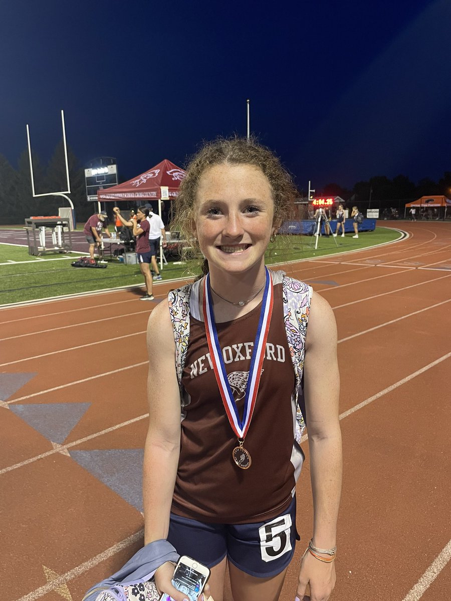CoachNeumayer's tweet photo. Happy 14th bday 🎉 to this soon to be freshman😳 So proud of the young lady u are becoming Ri girl! Keep being u kid! Sky’s the limit🏃🏼‍♀️🏅🏀🏆 
Luv u “Big”💞 https://t.co/FC0QEVk5A1