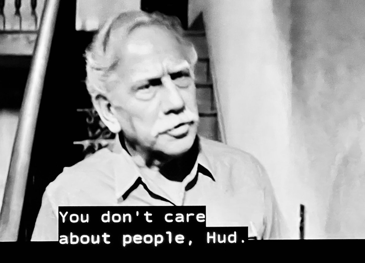 holyspacemonkey's tweet photo. Melvyn Douglas appreciation tweet! He was not only one of the most talented & versatile actors of the 20th century, but also an admirable, fascinating, brilliant human being. Shown here in:
#Ninotchka β39
#ThirdFingerLeftHand β40
#Hud β63
#BeingThere β79
#MelvynDouglas #TCMParty https://t.co/lrESDoUG7X