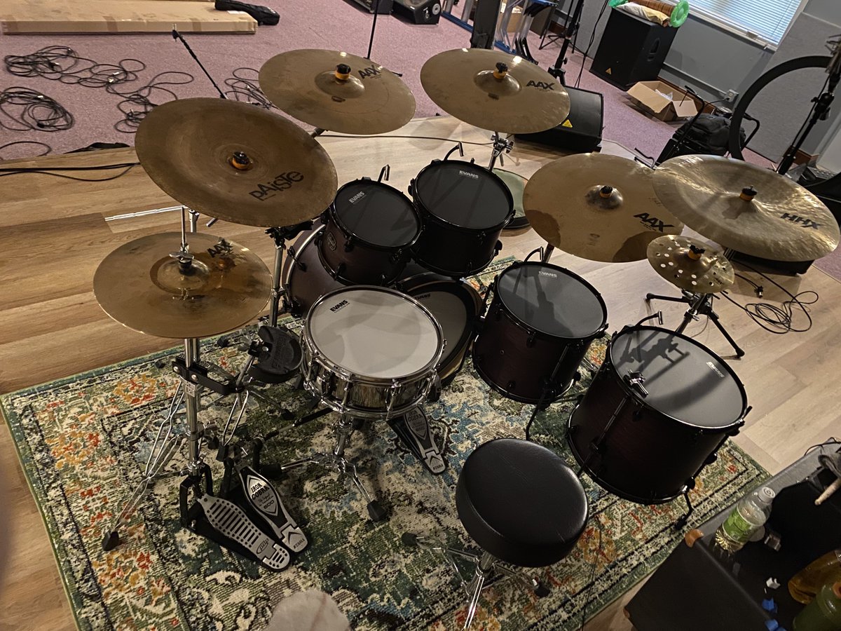 starting drum tracking on some new <a href="/EdgarIsland/">Edgar Lee Island</a> this week, so it was time for new heads on the studio kit. sounding good, eager to start recording in the big live room!
<a href="/WindowpaneAR/">Windowpane Studios</a>