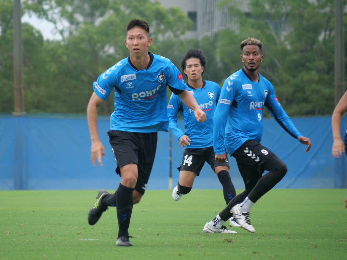GAMBA_OFFICIAL's tweet photo. 本日より、#唐山翔自 選手がチームに合流し、練習に参加しております！

おかえり😁

#ガンバ大阪 #GAMBAOSAKA https://t.co/fS1ZvZjKSI