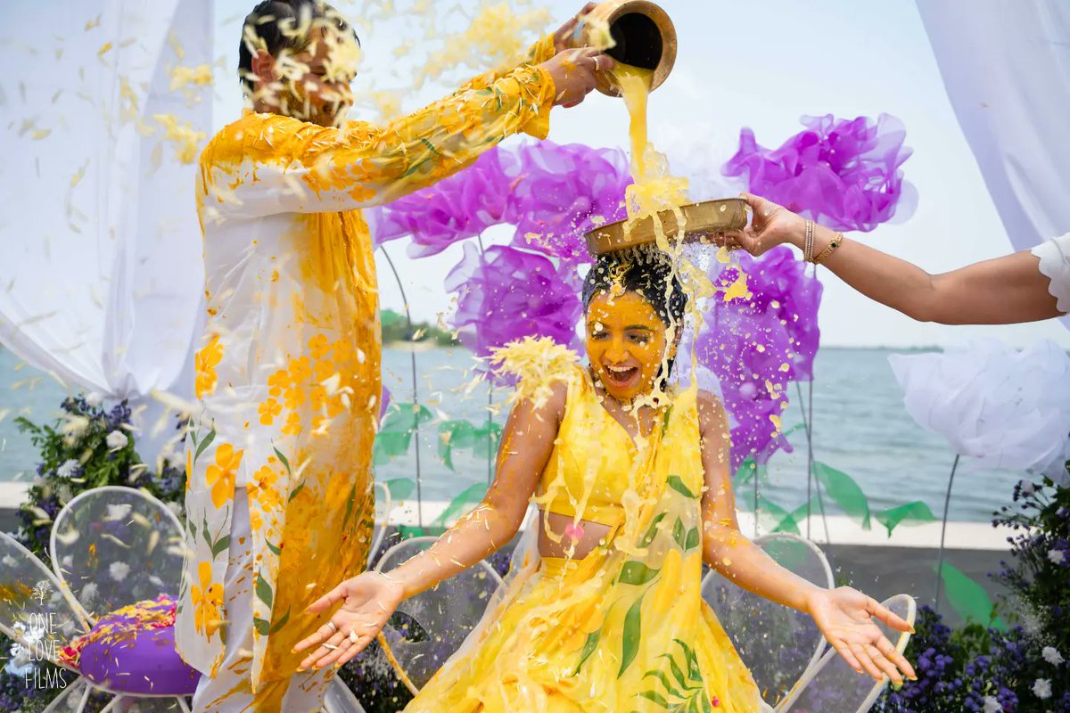 M O M E N T S 🤍 Just can't get over my dreamy #Haldi 🙈💜 #Wedding #telugusingers #playbacksingers #bridesessentials #celebrity #celebritywedding #weddingphotography #weddings #bestbridal #southindianbride #hyderabadwedding #bridesofhyderabad #bridesofindia #bigfatindianwedding