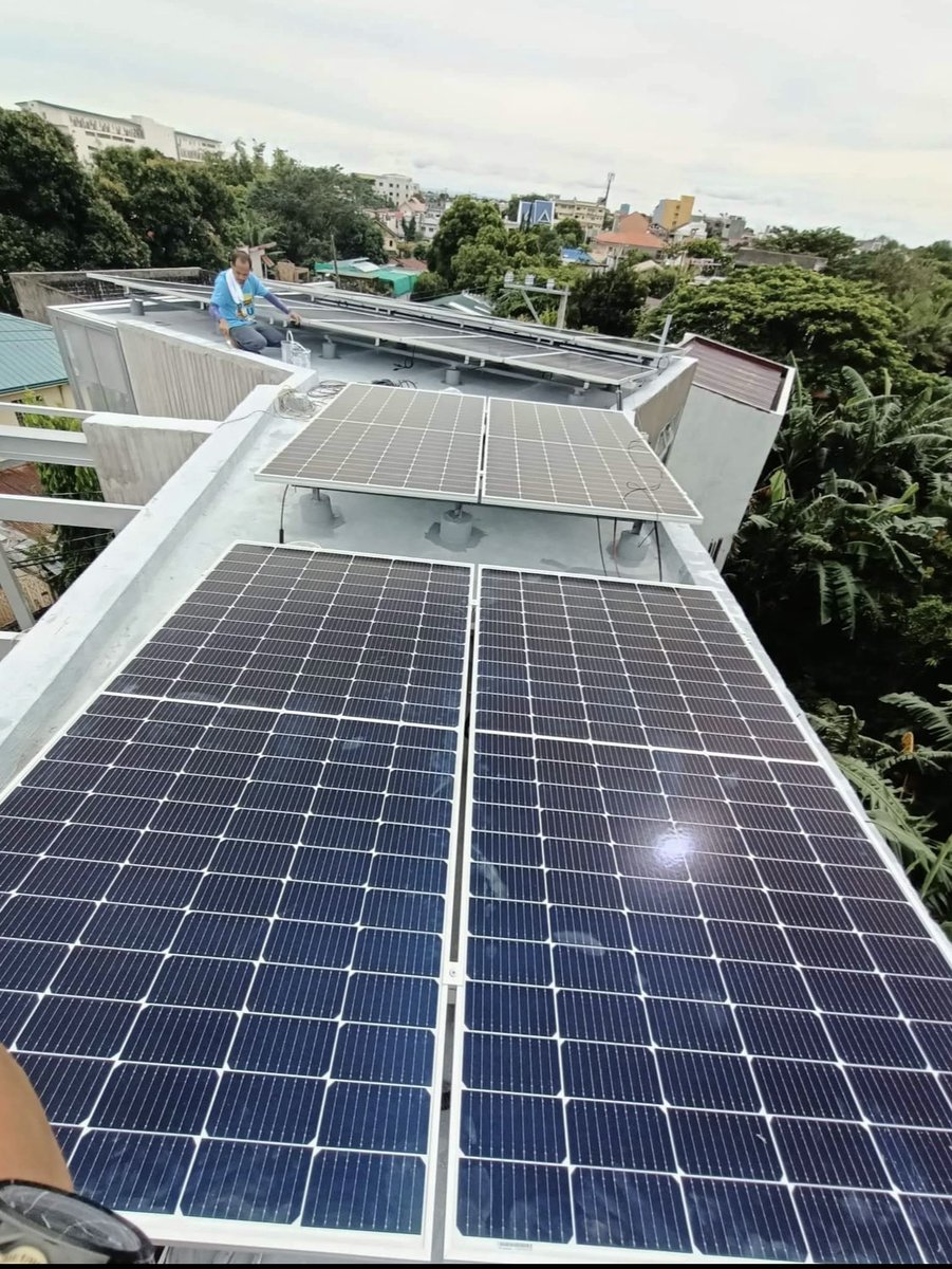 My electric bill:
₱100 ($1.82) a day

I don’t have any more roof space to add more panels