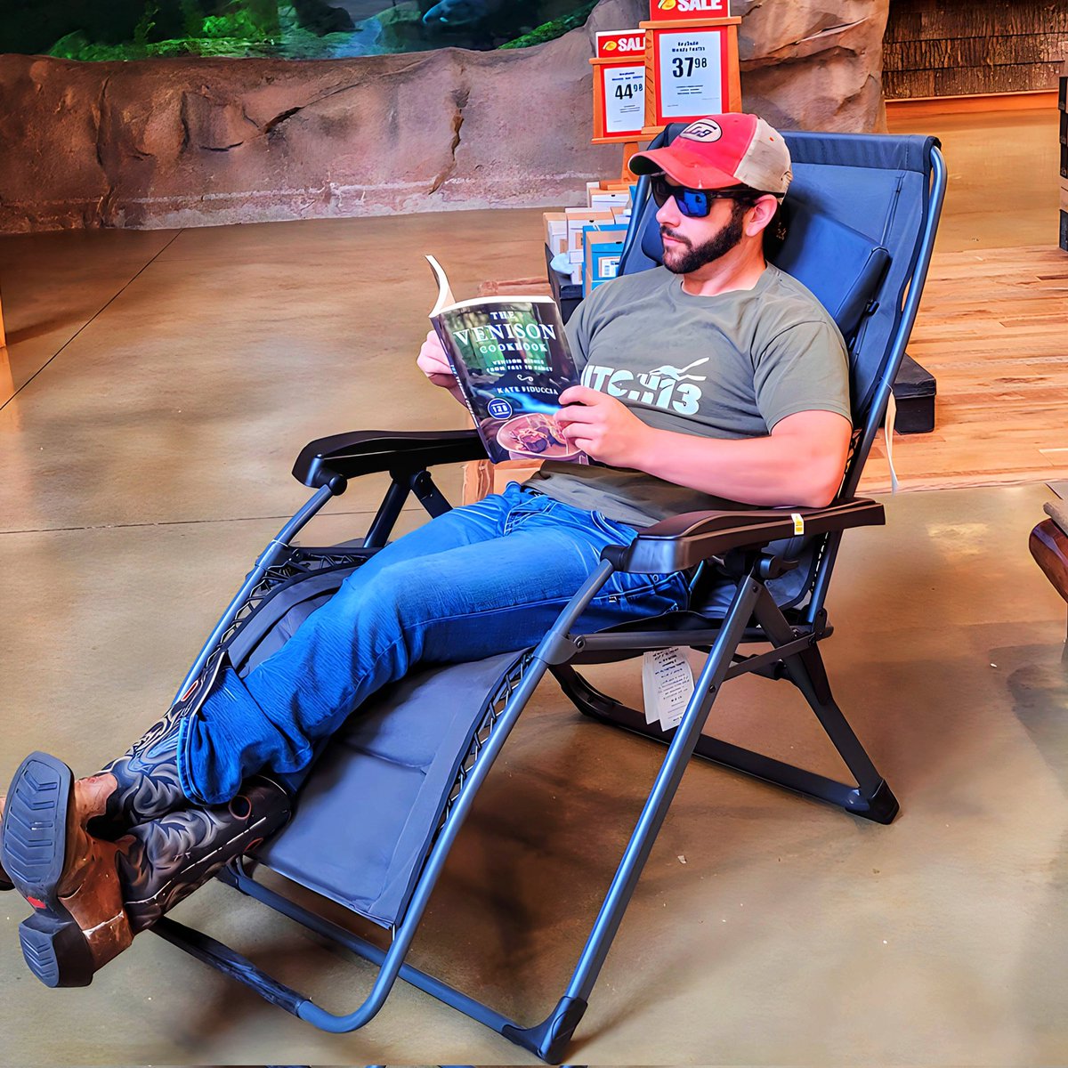 CodyBOfficial's tweet photo. Made a stop at bass pro shops  in Roger's, Arkansas today while sightseeing. 

#codybret #codybretrealtalk https://t.co/ryrpPTIZyy