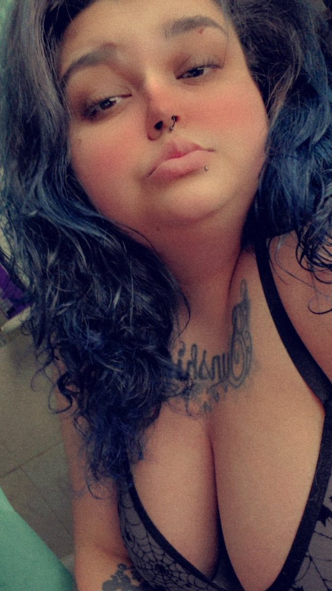 chels72283's tweet photo. https://t.co/LheBABfHyh
#onlyfans #newtothis #bbw #onlyFans https://t.co/svG3MWtQKr