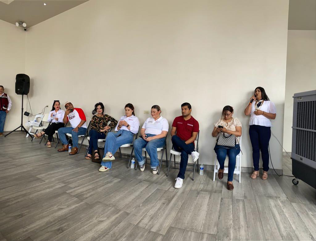 YesseniaOlua's tweet photo. Llevamos acabo la segunda jornada de consulta publica para la construcción de nuestro #ProyectoDeNacion 2024-2030. Gracias a toda la militancia y simpatizantes que se está dando cita en este proceso. Sólo así garantizaremos la consolidación de la Cuarta Transformación. https://t.co/koz026i4wz