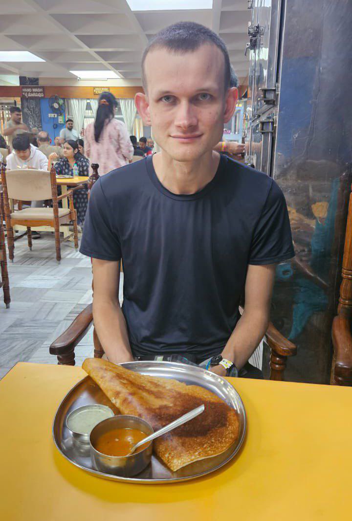 Eljaboom's tweet photo. 🥳 Vitalik Buterin Visits India  Celebrates Ethereum's 8th Birthday ! https://t.co/K7PHmfaIjE