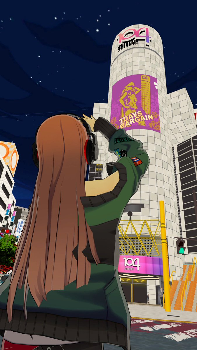 FutabaWanders's tweet image. I haven't been to Shibuya in so long I almost forgot how cool a spot the scramble is to hang out! They've totally got everything here!

...dunno about the weird, thorny gates and my bad reception though. I'm sure it's fine!