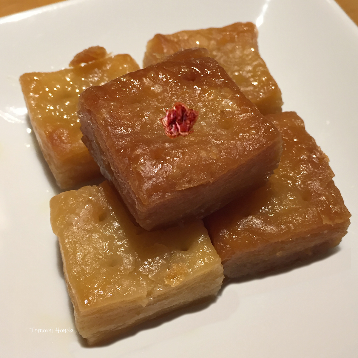 tomomi0308's tweet photo. 8/11(金・祝)の夏のコリフェスの講義のテーマは「いま食べたい #韓国料理 が早わかり」。1つ1つの韓食を深堀して文化や歴史の話などを織り交ぜつつソウルでお勧めのお店をご紹介!会場参加の方にはほんだ手作りの薬果と韓方茶をご用意します。お申し込み宜しくお願いします!

https://t.co/HUmNcbVqz0 https://t.co/eYW5DodnUQ