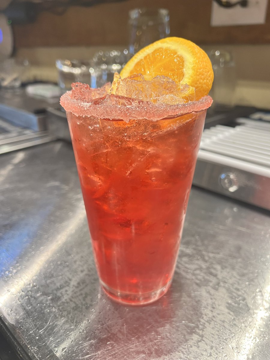 SexyyySecret69's tweet photo. Barbies pink cocktails 🤭💓 #bartender #barbie #trending #pink #barbiethings #drinksonme https://t.co/mIFEb8DZiL