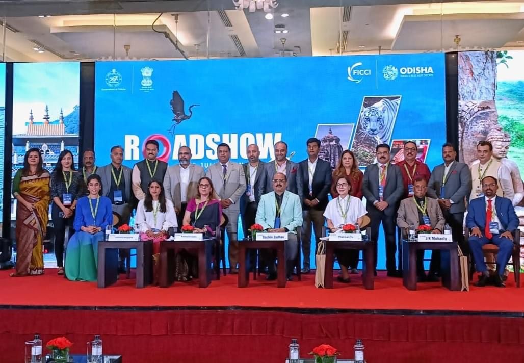 CMO_Odisha's tweet photo. To rejuvenate the centuries-old cultural ties between #Odisha &amp; #Vietnam, @odisha_tourism held roadshow in Hanoi. Several tourism industry stakeholders from Vietnam expressed interests to collaborate with Odisha’s industry stakeholders &amp; explore the State's rich Buddhist circuit. https://t.co/pLKEotkXd6