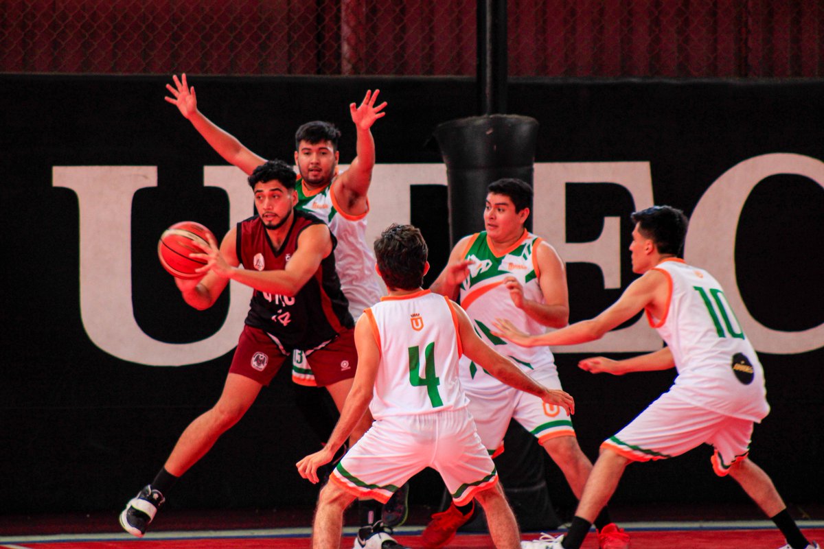 LPuniversitaria's tweet photo. Equipos de la @UTECedusv triunfan en primera fecha del torneo de baloncesto de ANADES: https://t.co/pUAoMQno7D https://t.co/dFtTkRpcGz