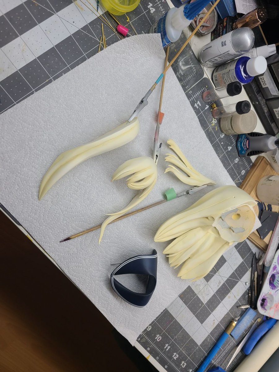 LeonasWorkshop's tweet photo. I hate this kit so much, I'm happy it's almost over 🥲
#ro500 #kancolle #smist https://t.co/Q0KnyVG7r7