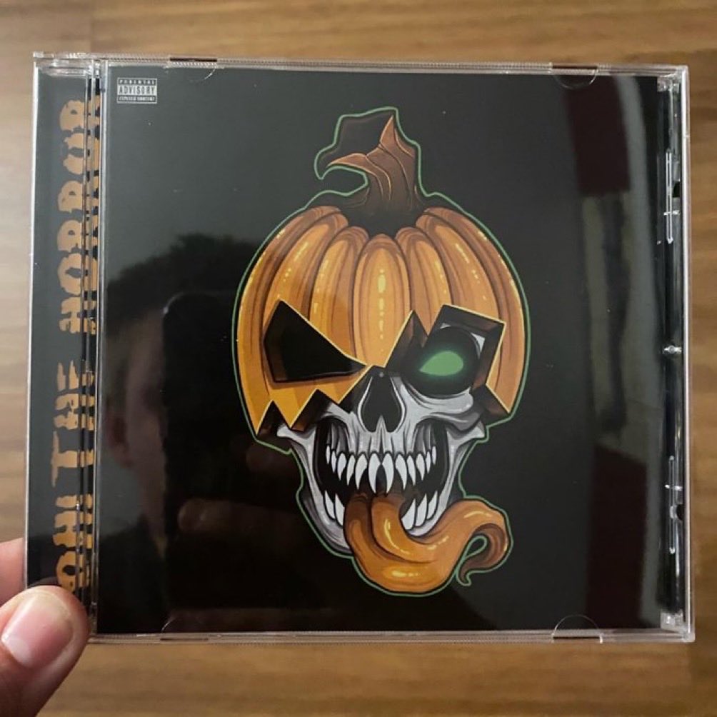 3 years ago today, @OhTheHorror916 released their debut album Halloween 365 under @Welcome2theUG as well as @MajikNinjaEnt &amp; @INgrooves instagram.com/p/CvWPiRZNEgZ/…