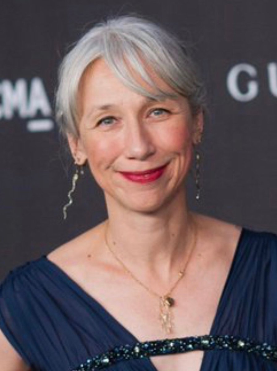 AnnMariaReeves's tweet photo. ❣️Back in 2019 #KeanuReeves was named #InternetBoyfriend. Shortly around what’s known as #TheExactSameTime, he reveals he had no idea because he’s not on the internet. Then what happened next was A CRIMINAL MALE PREDATOR NAMED #ALEXANDRAGRANT —> #TookOver. #AreYouFeelingOk 🙋♀️👇🤯 https://t.co/Rp10mdt0hQ