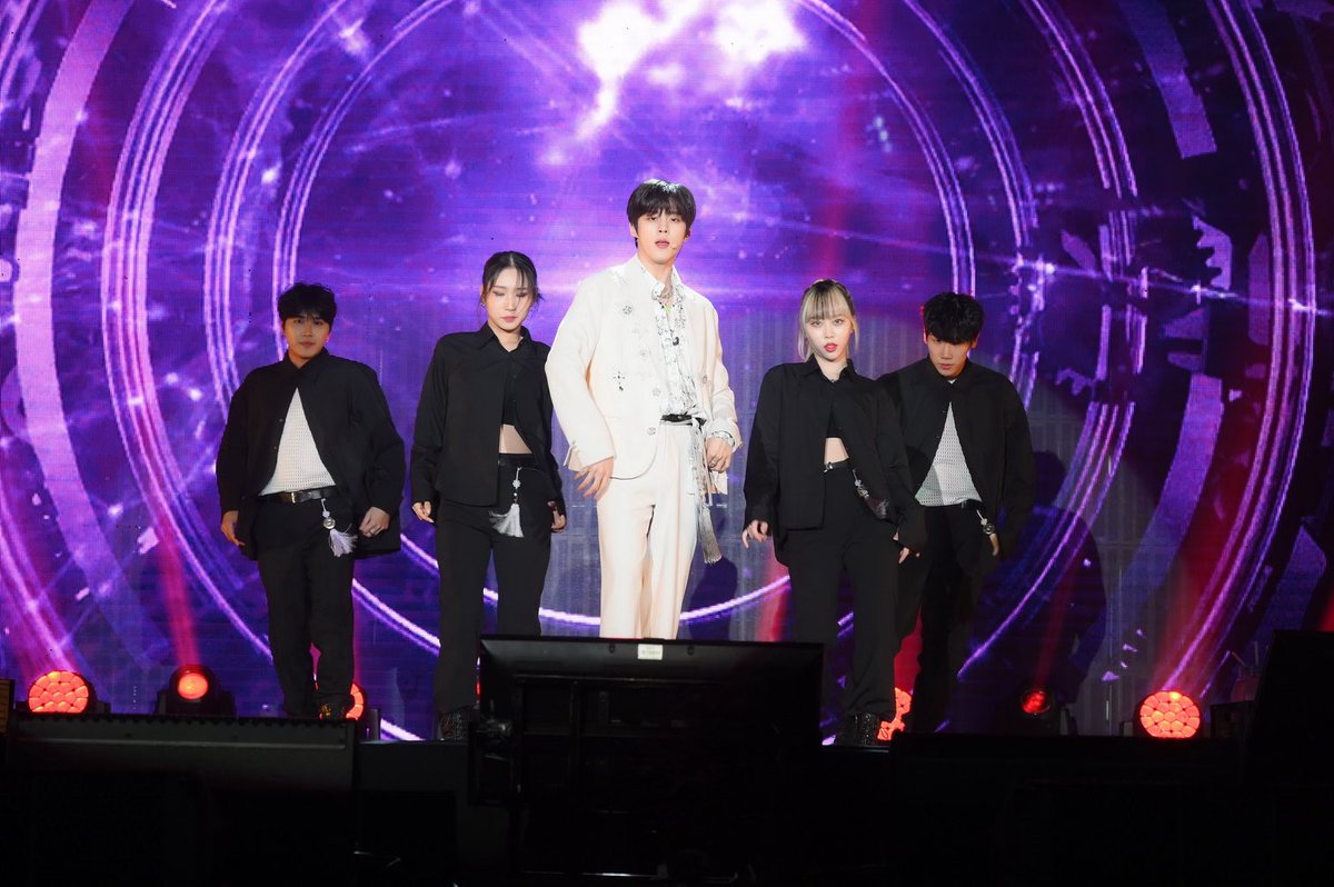 visionsiam's tweet photo. KIM WOO SEOK ASIA FANCON 2023 IN BANGKOK : [THE SIREN] 
23.07.2023 with All NIA💙

#KIMWOOSEOK #김우석 #คิมอูซอก #THE_SIREN #더세이렌 #KIMWOOSEOKinBKK https://t.co/O6Oajzl8cg