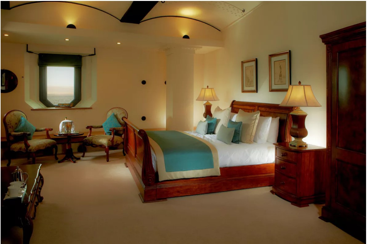 UniqueBulletin tweet media