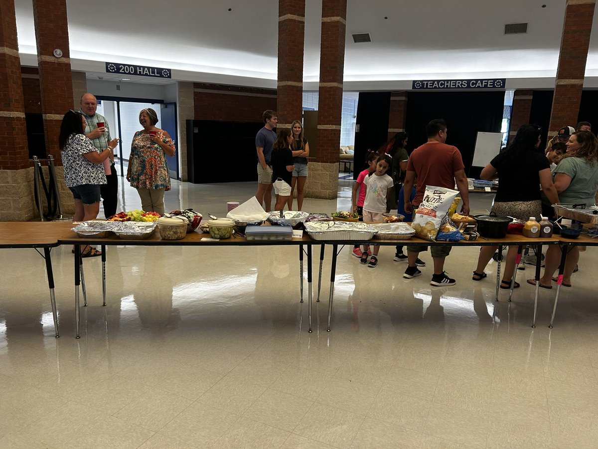 Yesterday evening, <a href="/WebbBridgeMS/">Webb Bridge MS</a> staff and families gathered for fellowship and food… lots and lots of food! Thank you <a href="/jbhardt5/">Jana Bernhardt</a> for organizing this special time for us to be together! @WBMSprincipal <a href="/mgarnerwbms/">Michelle Garner</a>