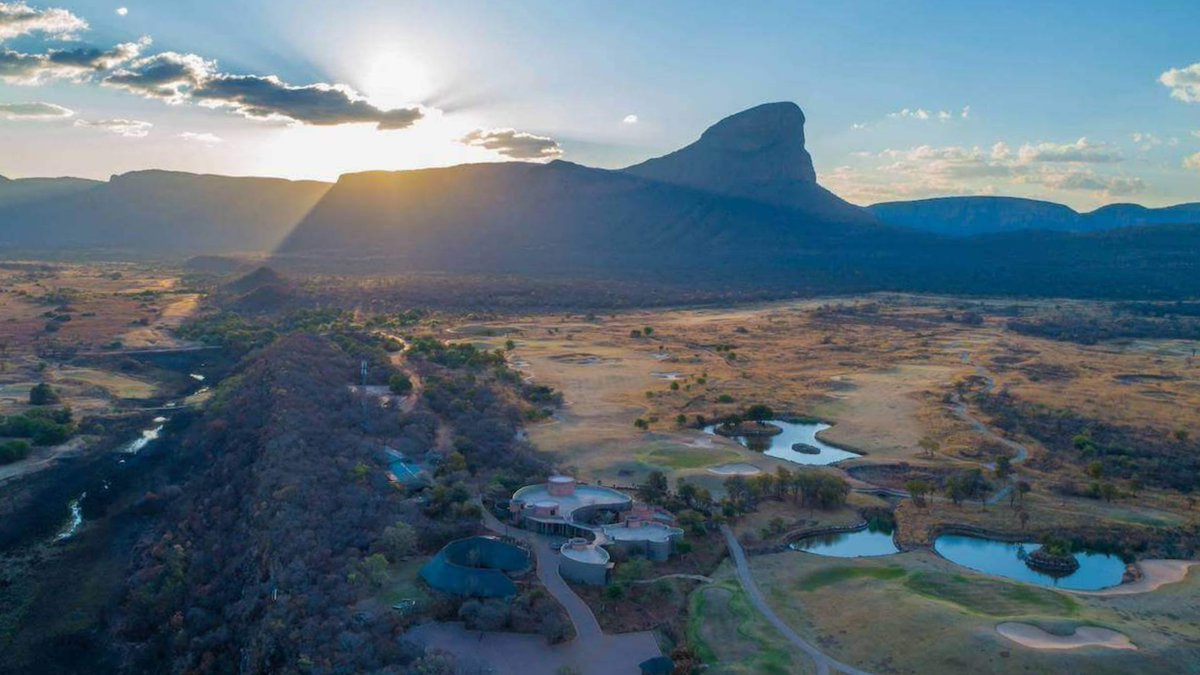 Let's talk nature! 🗣️🦁 

Share your favorite wildlife encounters and cherished moments at Entabeni in the comments below. 📸🐾 Whether it's a thrilling safari adventure or a peaceful nature walk, we'd love to hear your stories! 🚀🌳