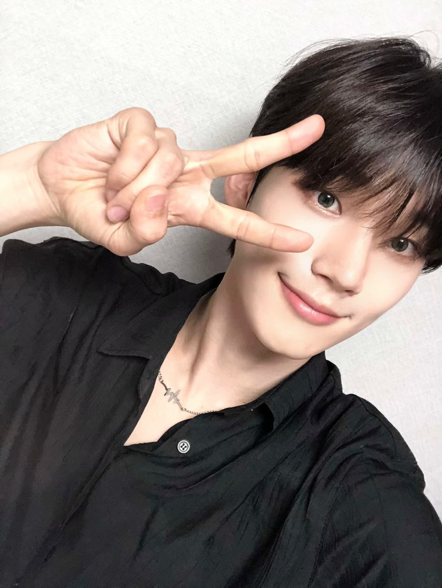 wakeone_trainee's tweet photo. 안녕하세요 여러분 잘 지내시고 계시나요??
요즘 날씨가 부쩍 더워졌는데 이럴 때일수록 여름 감기 꼭 조심해야 해요 ㅠㅠ
오늘 저희 md 드래곤볼 시도해 봤는데 실패했어요 ㅠㅠ... 많이 어렵더라구요?
성공하신 분 계시나요?

#박한빈 #PARKHANBIN https://t.co/4PQcygCslt