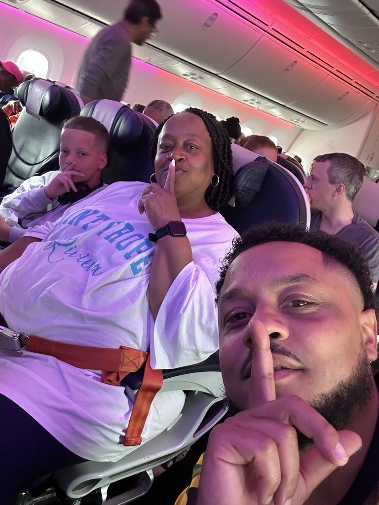 Whole gang here ❤️