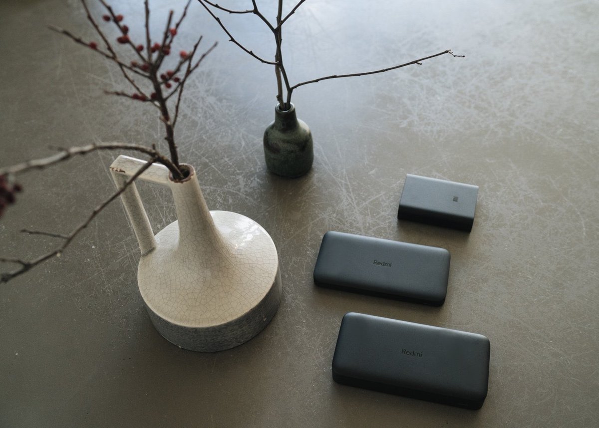 redmiuganda's tweet photo. We got different power banks for your every need.
Which one do you prefer?🖤
#xiaomi #xiaomiuganda #betterwithxiaomi #MiPowerBank3UltraCompact #RedmiPowerBank https://t.co/B8Gie5g3kw