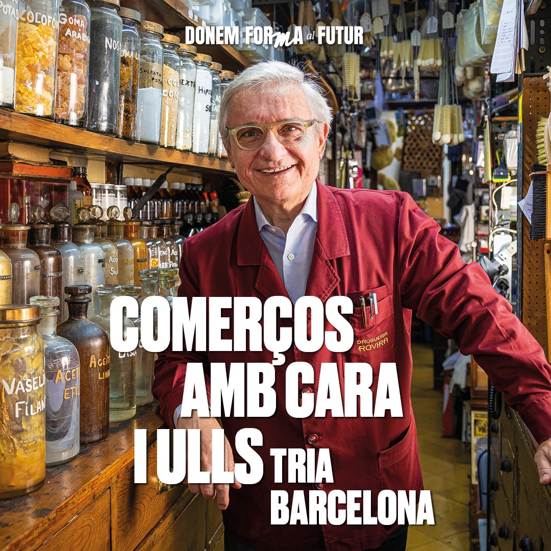 BCN_Comerc's tweet photo. Si vas a comprar pel barri 🛍️, o si vas a dinar fora 🍽️o a omplir el cistell al mercat 🛒, hi trobaràs somriures acollidors, la millor atenció i productes de qualitat.

Perquè a Barcelona tenim #comerçBCN #AmbCaraiUlls.
#DonemFormaAlFutur

ℹ️https://t.co/QMgS2Z1uut https://t.co/8tkgsoT3vP