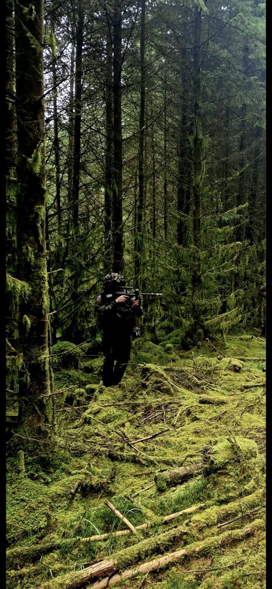 Across the River and into the Trees…

Students from the 42 IPCC conducting Fighting in Woods & Forests training in Wicklow. The dense nature of the forests puts a premium on command & control as well as soldiers individual skills and drills
#infantry #army #óglaighnahéireann
