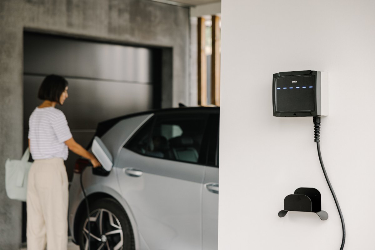 ¡Prepárate para el futuro de la movilidad sostenible! 🚗💨 bit.ly/42y2LgE

Con el cargador #SimonSM34, contarás con una solución inteligente para cargar tu coche de forma rápida y segura. 🔌🔋

¿Aún no la conoces?

#SimonElectric #LightUpEmotions