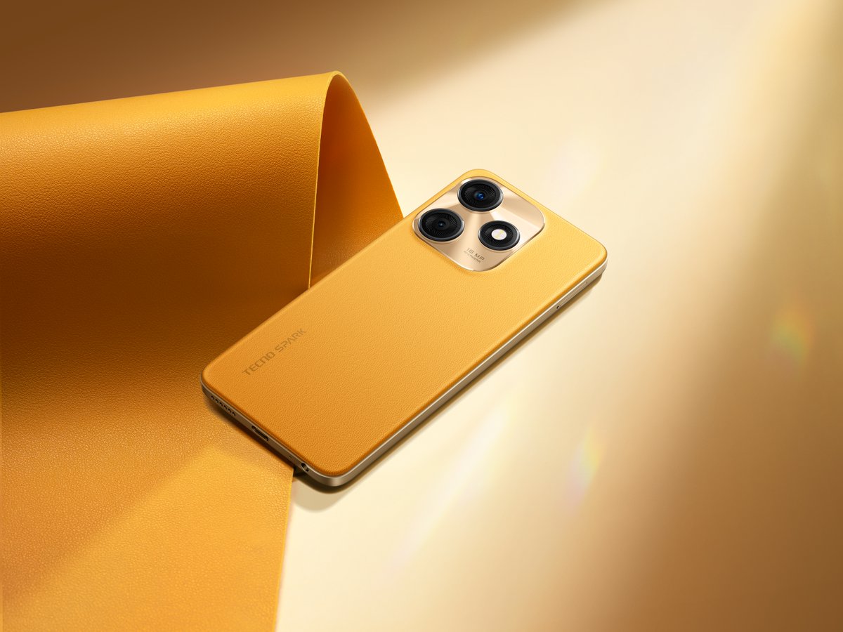 tecnomobile's tweet image. New color alert! Say hello to our #SPARK10 in a magenta color and #SPARK10C in a fresh new orange hue. 

#GlowAsYouAre