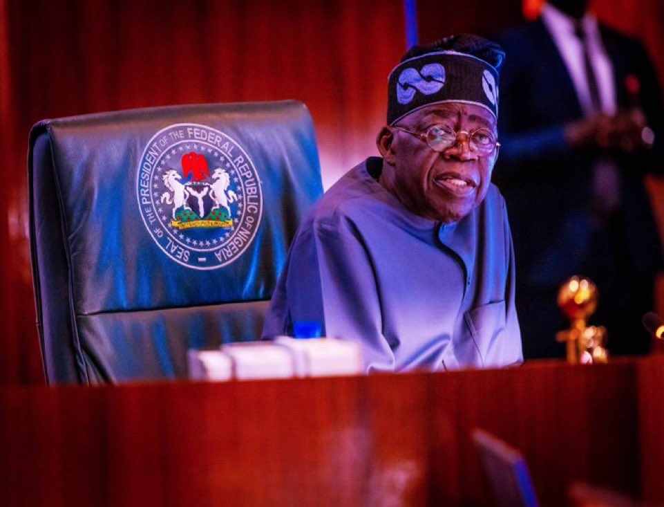 Agegenews's tweet photo. President Bola Ahmed Tinubu will make a broadcast to the nation on Monday, July 31, 2023 at 7pm. https://t.co/XrgbFX4xtM