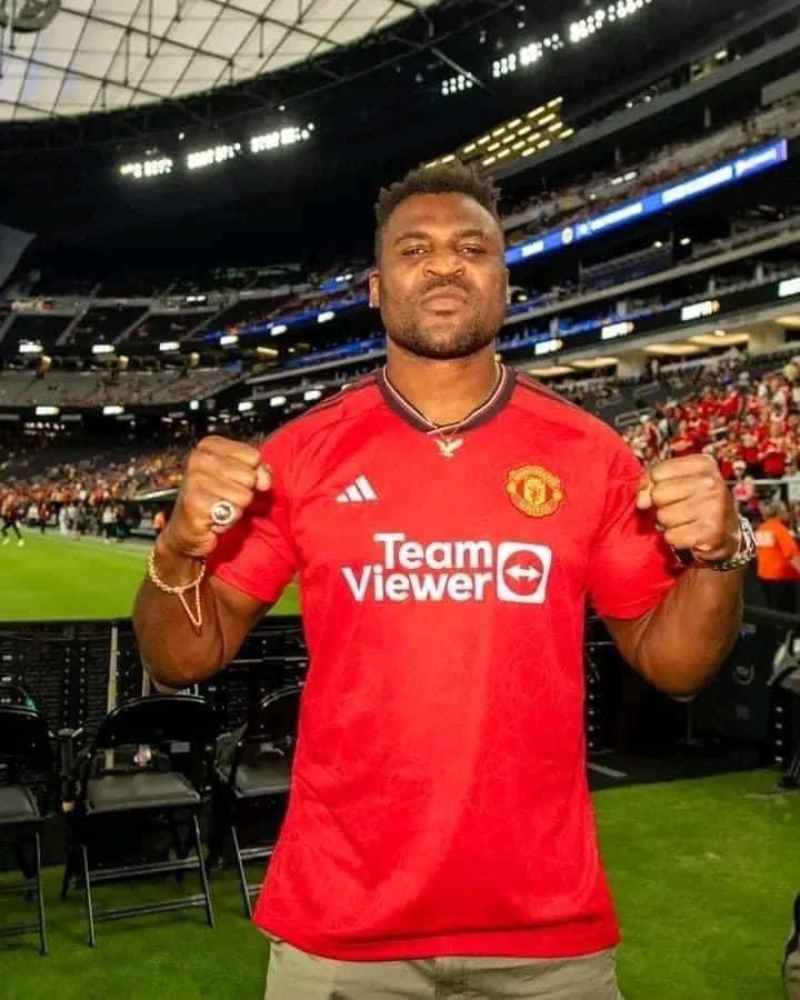OndoboGreg's tweet photo. Ce que Francis Ngannou fait aux côtés de ses compatriotes 🇨🇲 sportifs et des africains en général est remarquable. Il est sur tous les fronts, toujours là à soutenir les siens. C’est fort appréciable https://t.co/uYvoXUVMTO