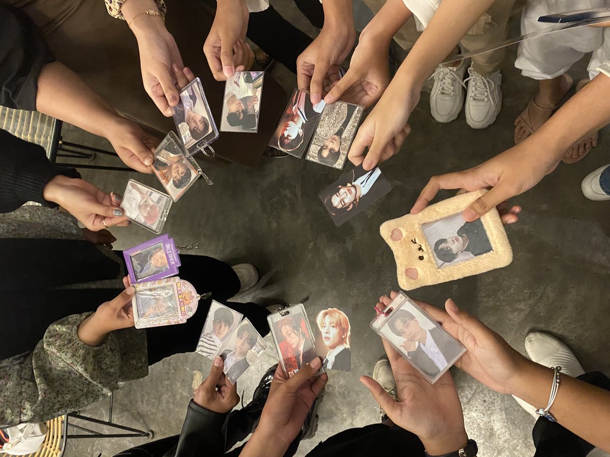 engenetegal's tweet photo. ✨ NOBAR FATE ENHYPEN D2 BY ENGENE TEGAL ✨

#FATE_IN_SEOUL #ENHHYPEN #FATE_IN_SEOUL_DAY2 #ENGENE https://t.co/vcIm2gpTvP