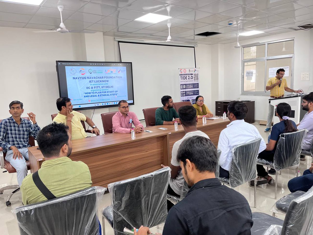 NNFIET's tweet image. Organized interactive session on How to plan for startup and legal &amp;amp; ethical Steps at NNF @iet_lucknow in association with @iic_ietlucknow &amp;amp; @fitt_iitd
Speaker of session @DewanshPoddar It was good &amp;amp; bonding session @ErAshishSPatel
@UPStartuppolicy @InnovationHubUP
@Vineetkansal2