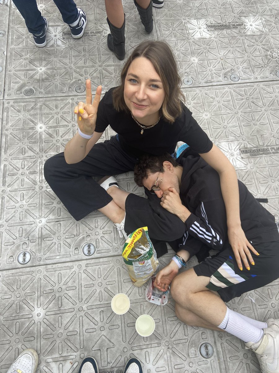 Finalement même malade j’ai pas pu m’empêcher d’y aller ! C’était fouuuu 🔥
Et j’ai réussi à dormir pendant la première partie 😂 
#TheWeekend