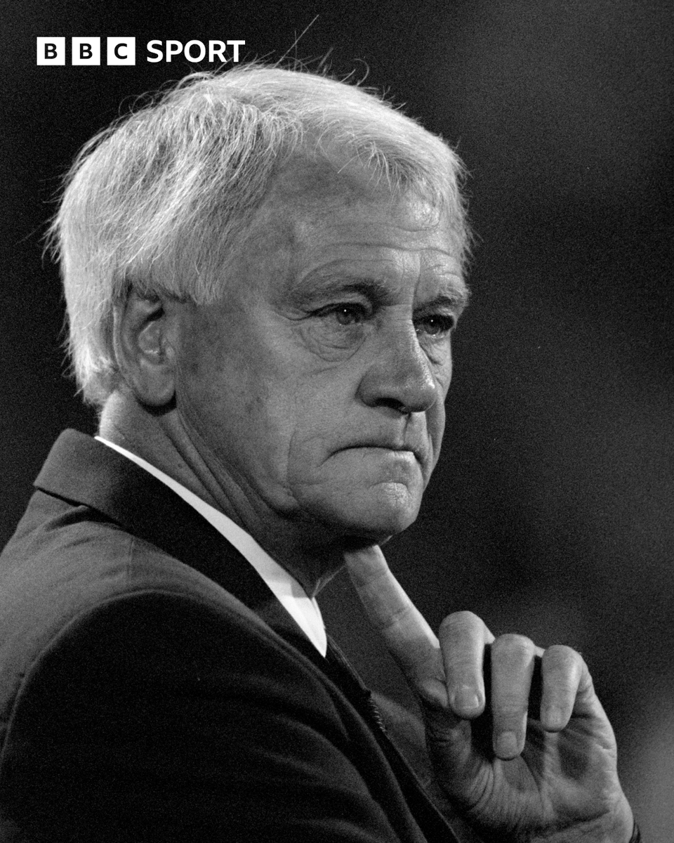 Fourteen years ago today we lost a football legend...

Sir Bobby Robson, always remembered 🖤🤍