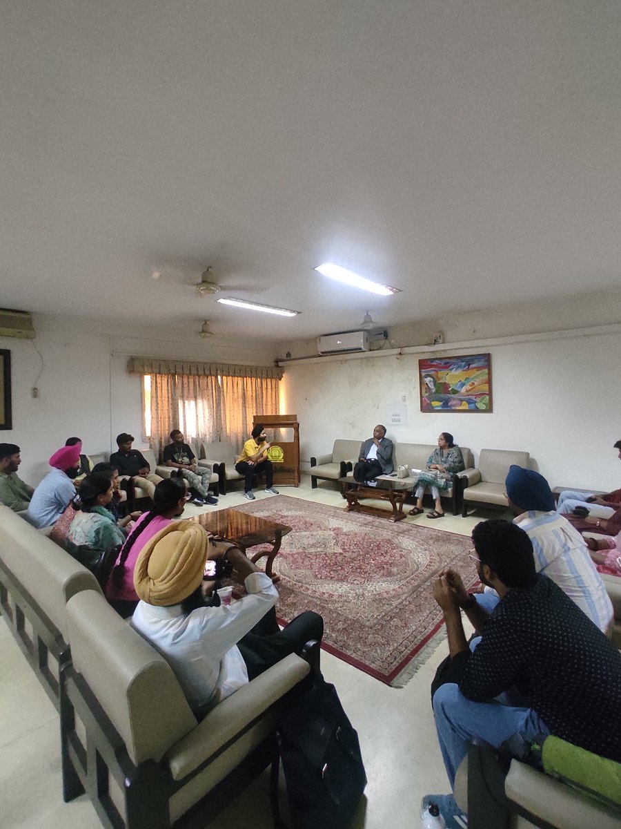 Sanjhi Sikhiya team in conversation with Mr. Shibu Lal and Mrs. Kumari Shibu Lal. 

Stay tuned for the fireside chat at 5:00 pm today! 
#sanjhisikhiya #infosys #development #ngo #hope #courage #possibilities