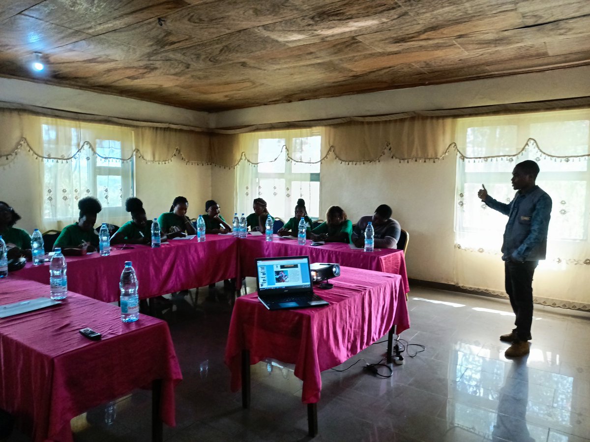 SustainableWom1's tweet photo. @SustainableWom1 engages 10 girls in a research/ evidence based advocacy process to improve socio cultural environment for AGYW through data collection with support from @HerVoiceFund. #Datacollectiontraining of the 10 girls.
@cynthia_sirri @Yplus_Global https://t.co/RgBGBBpDAQ