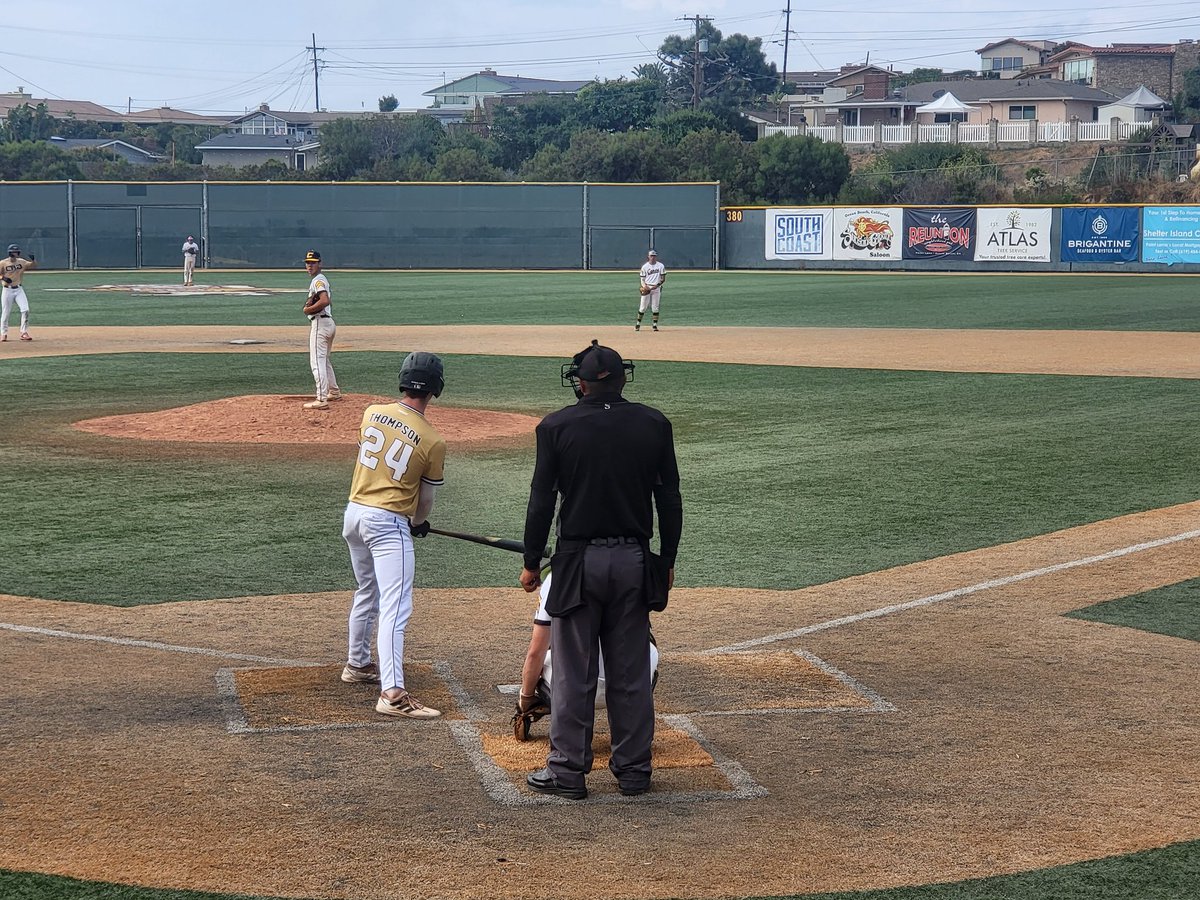 KeithTh94702332's tweet photo. CBA/SSC is 4-2 at the end of pool play, not a bad place to be! Waiting for final seeding.
@erictryoninvitational @sactosportscntr @Ethomp24 https://t.co/kzhrCw7t87