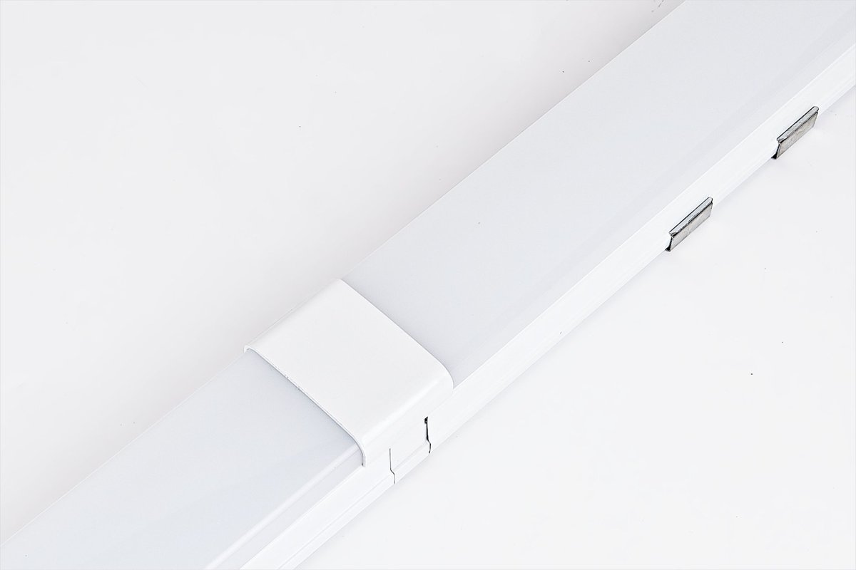 GermanyLiper's tweet photo. Liper linear fitting 📷 #liper
📷 white/black body
📷 L/I connector
splice any shape you want 📷📷📷 https://t.co/VTRTQHJ73J