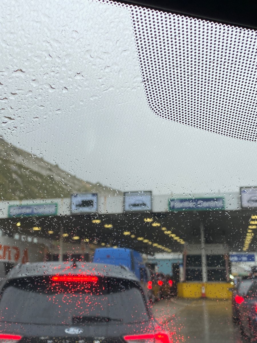 heidi21cornwall's tweet photo. 45 minute queues to get to boarder control #portofdover #dfdsdover #podover @PoD_travelnews @DFDSUKUpdates https://t.co/8fSDCjuIPD