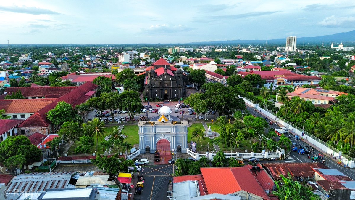 An Maogmang Lugar

Naga City, Camarines Sur, Philippines 🇵🇭 

#photo #photograghy #photograph #drone #dronephotography #camarinessur #bicol #philippines #asia #travelasia #travel #destination