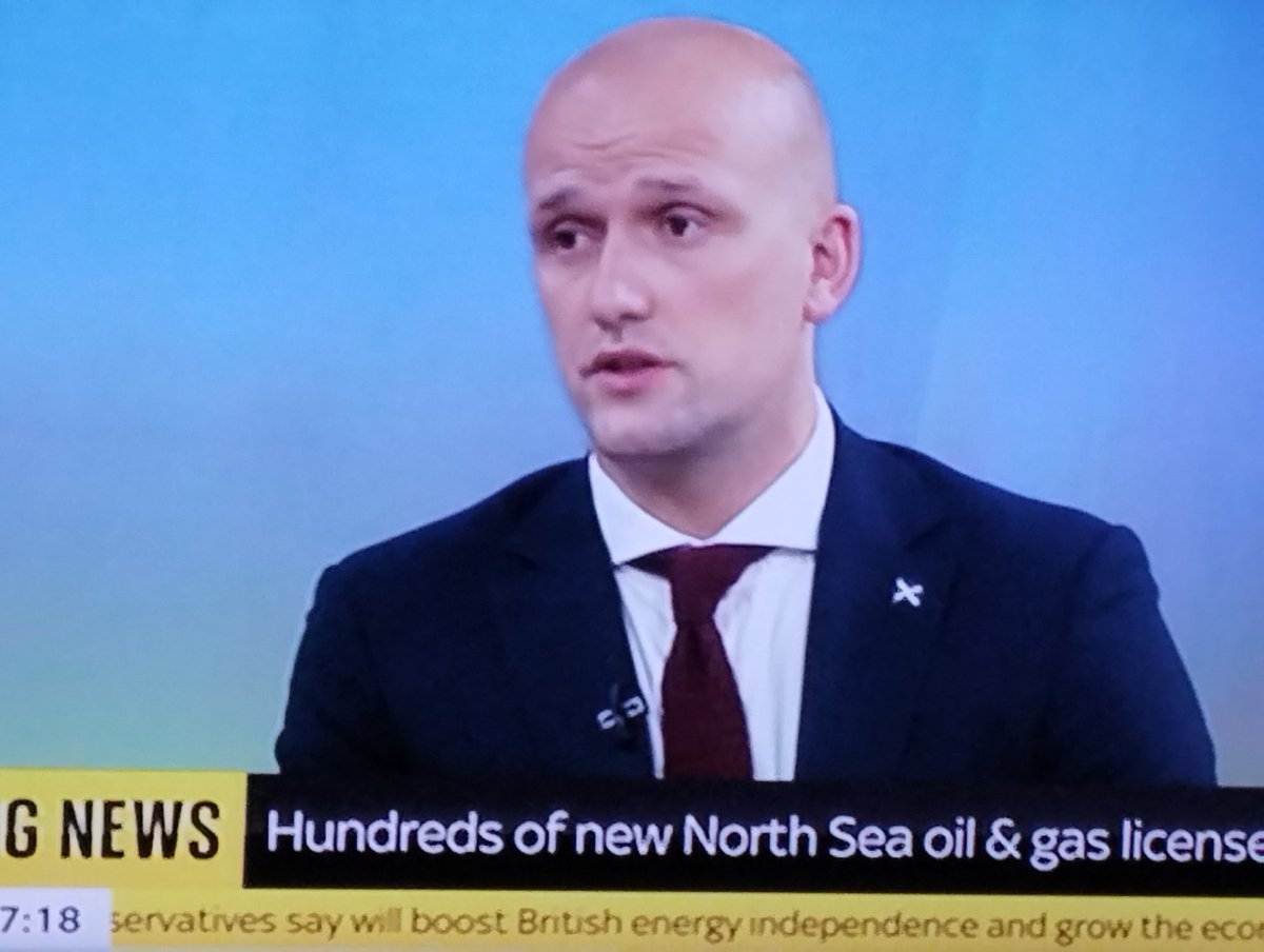 Another excellent interview from #StephenFlynn, as he clearly lays out the #SNP position re #NorthSeaOil! #SkyNews #Skynewsbreakfast