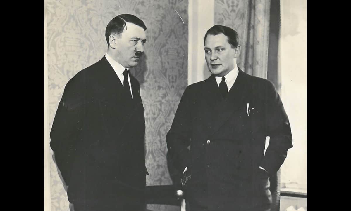 mariobianchi18's tweet photo. Il #31luglio 1941 #HermannGoering autorizza il gen. delle SS Reinhard Heydrich ad iniziare i preparativi per la “completa soluzione del problema ebraico”. Tre lager, creati esclusivamente per l’eliminazione di massa, verranno costruiti in Polonia: Belzec, Sobibor e Treblinka. https://t.co/9mHX9Id0Wu