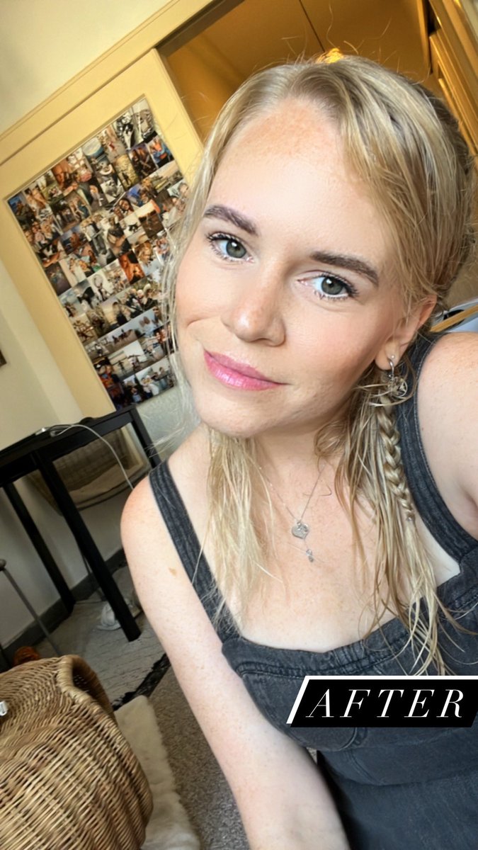 lichtundmeer's tweet image. 📷SELFIES✨
Did you ever wonder how to take better selfies? There’s a very simple trick and I always thought everyone knows it but no…
You only have to go infront of the window, face turning towards the window 🪟 so you get some light.
#ugc #selfiehack