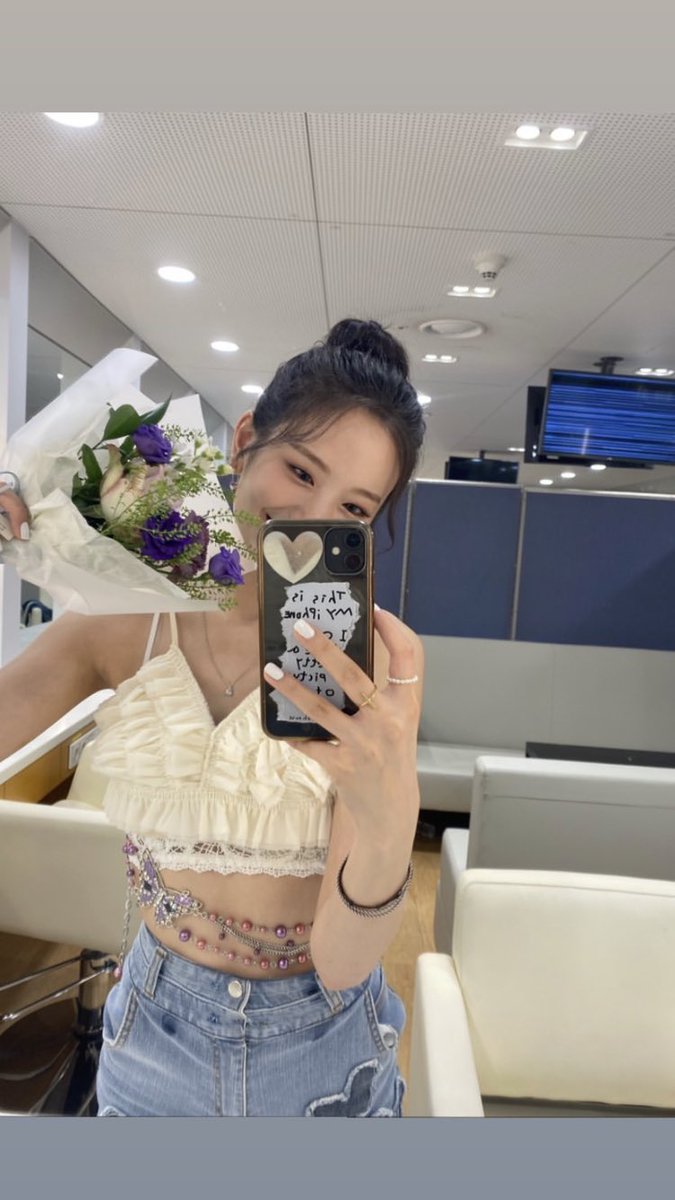 mg__fl0wer__'s tweet image. ギュリ脱退からもう1年かぁ……
悲しいけど、ふろばとしてオタクしてくれてて嬉しい限り！！これからもファイティン💪
#fromis_9 #장규리